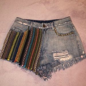 💕NEW Funky BDG shorts